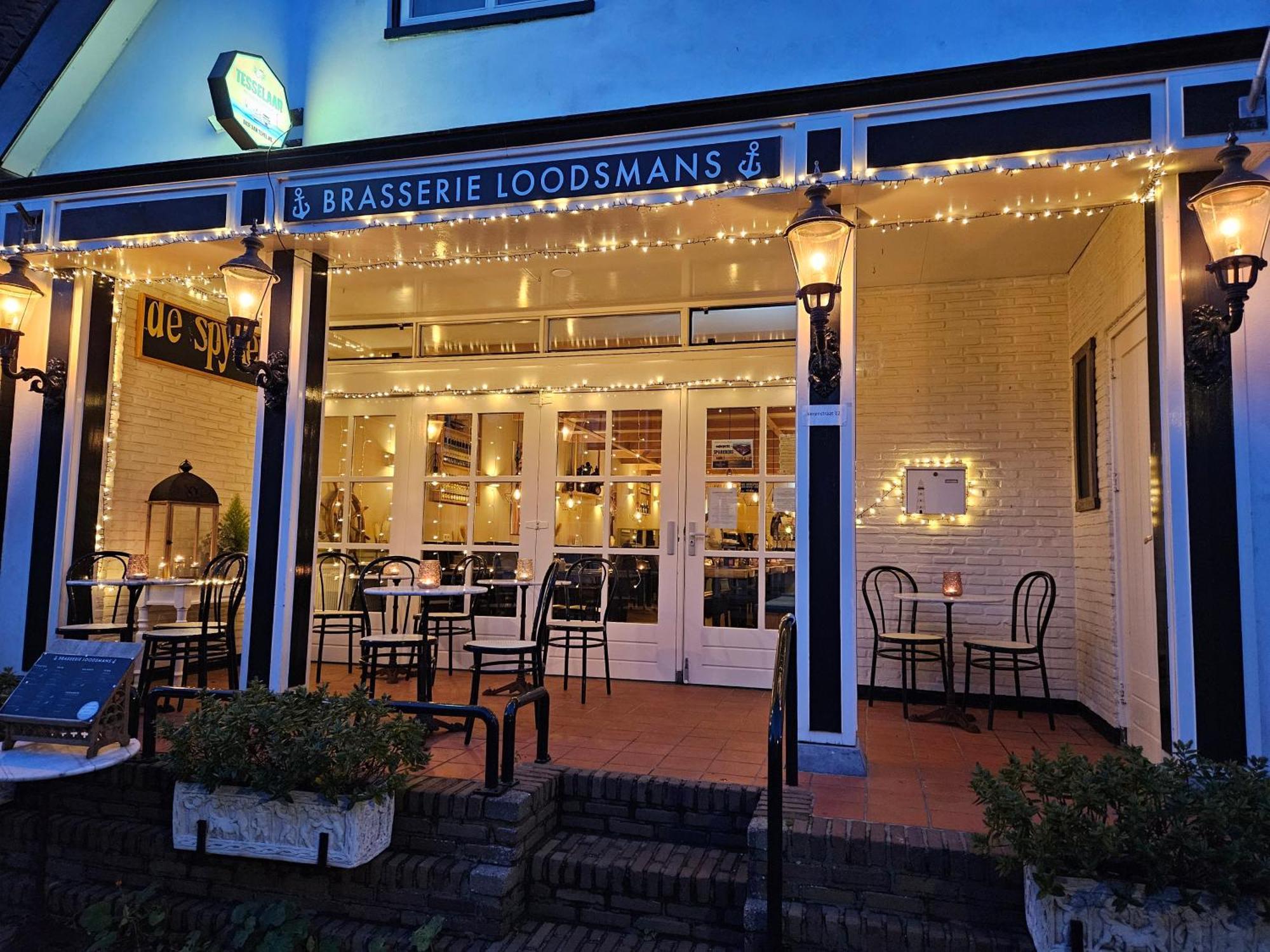 Hotel-Restaurant Loodsmans Welvaren Bv Den Hoorn  Exterior foto